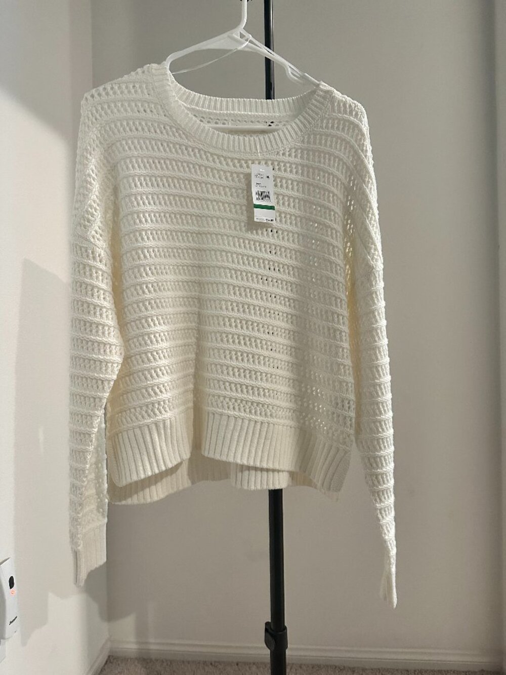 Aeropostale cream sweater, size Large